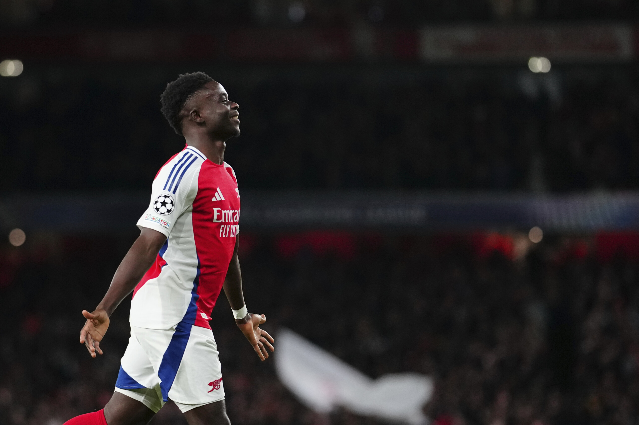 football premier league arsenal perd saka pour au moins deux mois scaled