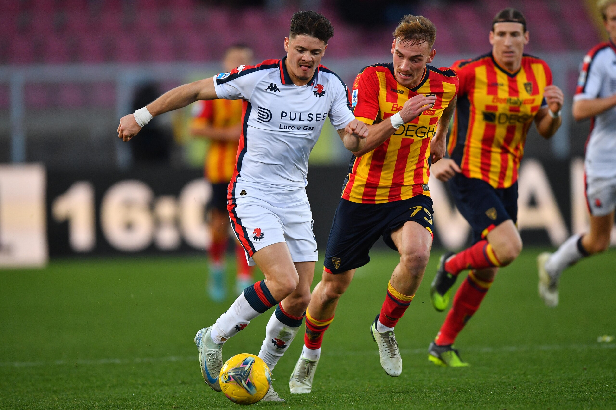 football serie a lecce et genoa se neutralisent 0 0 au via del mare scaled