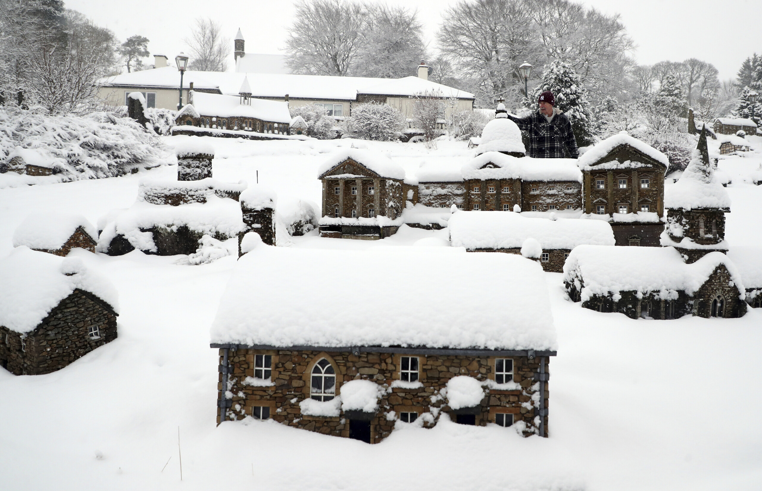 intemperies neige et verglas en europe perturbations au royaume uni et en allemagne scaled