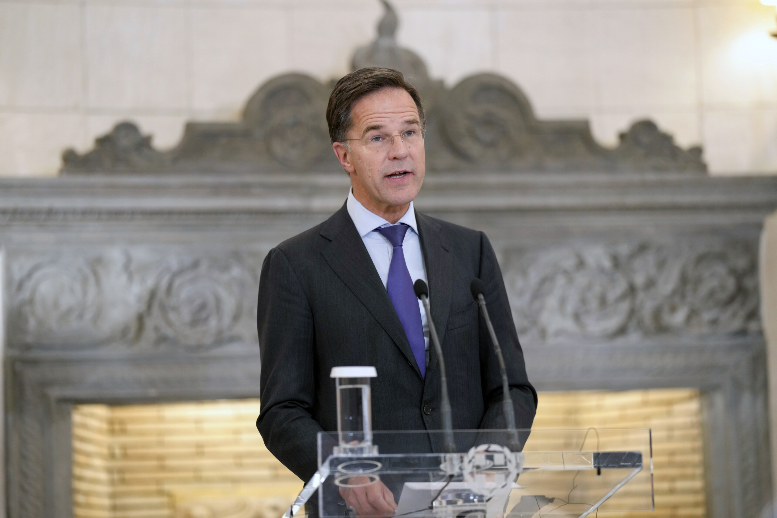 otan rutte vise un accord avec trump sur les armes americaines scaled