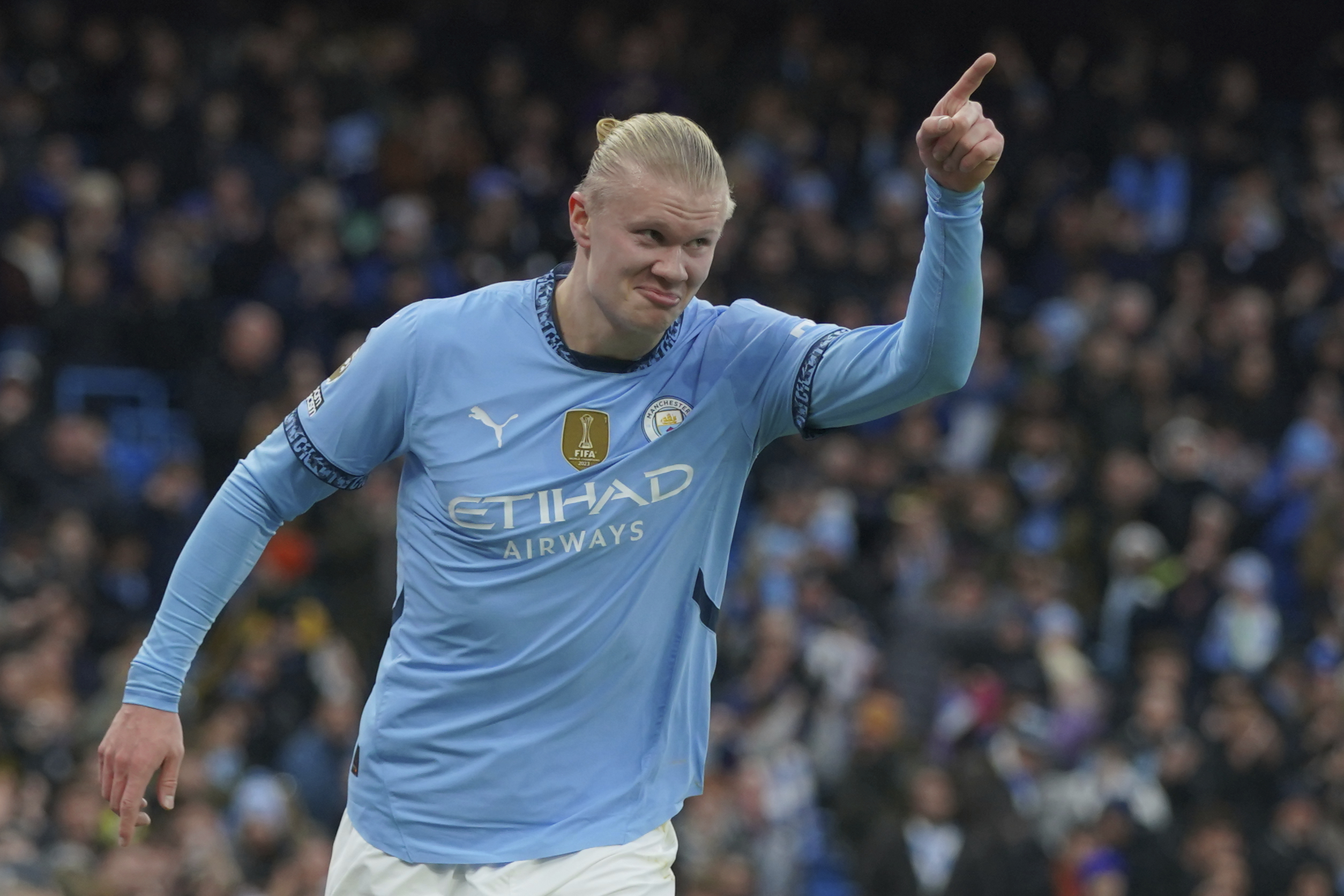 football manchester city haaland prolonge son contrat jusquen 2034