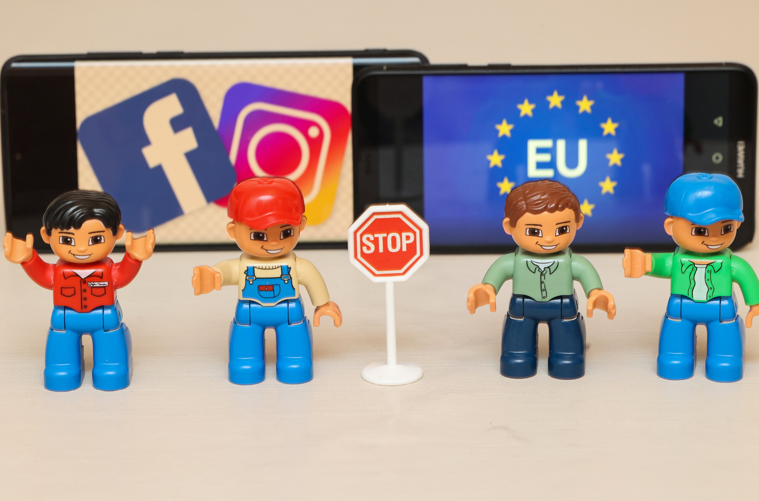 reseaux sociaux ue de plus en plus dinterferences dans les democraties mais nous avons les outils scaled