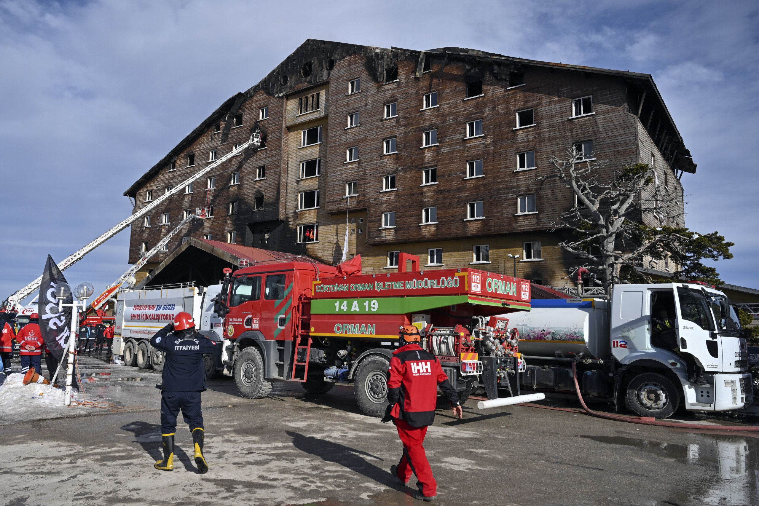 turquie incendie dun hotel dans une station de ski le nombre de morts seleve a 76 scaled