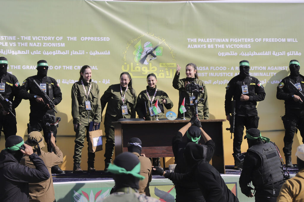 gaza idf liri daniella naama et karina sont chez elles