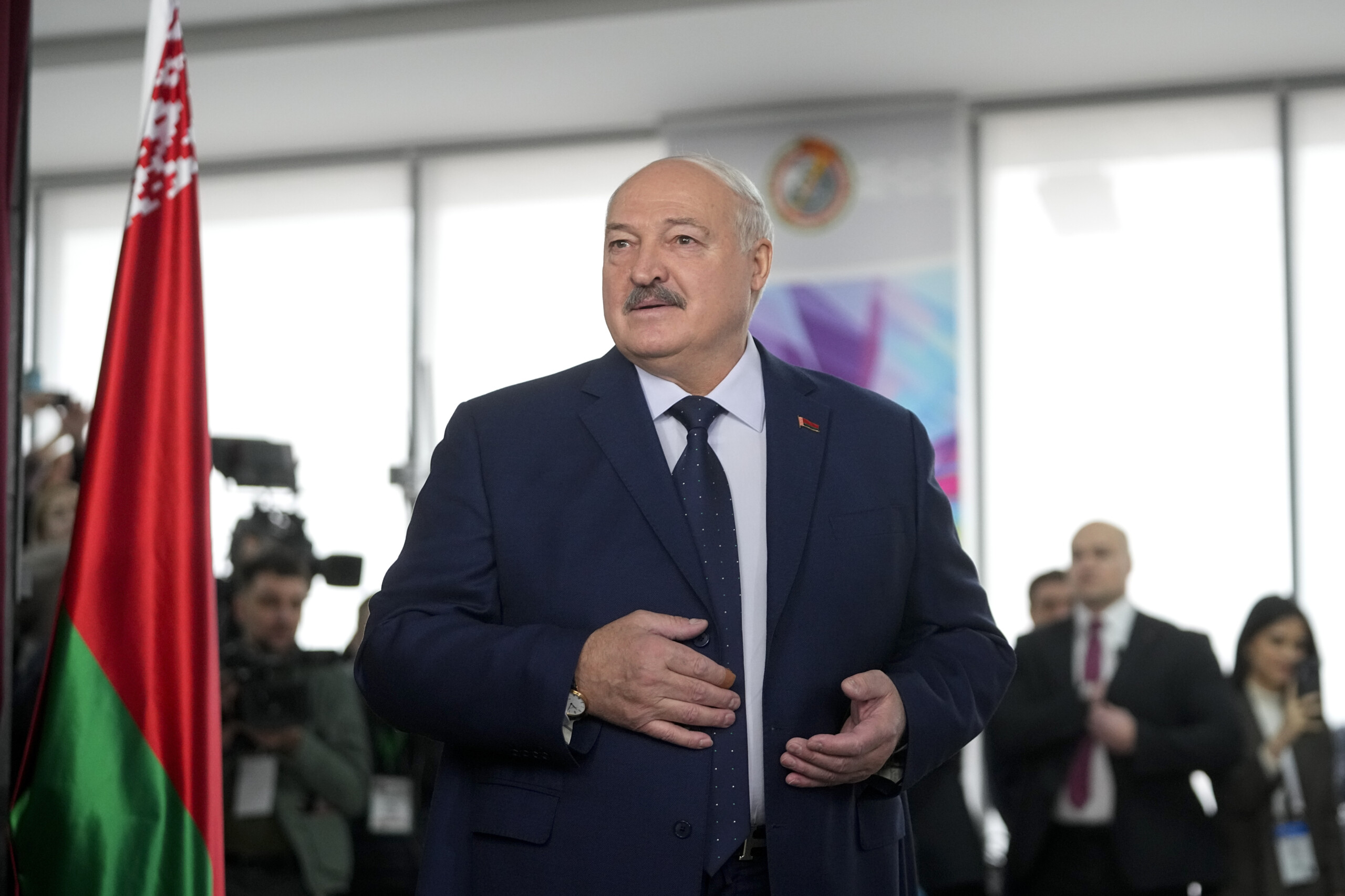 bielorussie lukashenko reelu avec 876 des voix scaled