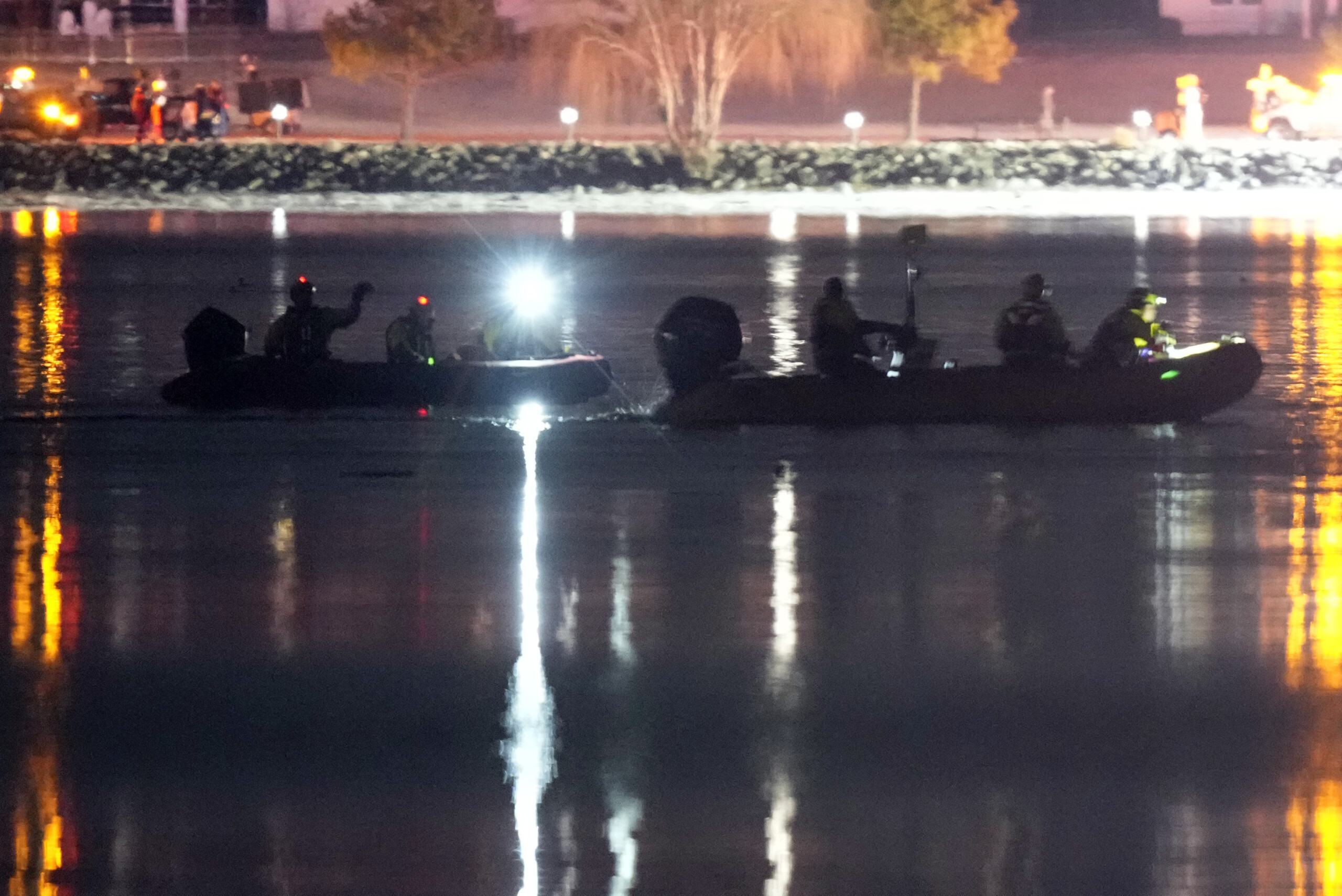 medias americains plus de 30 corps repeches dans le fleuve potomac apres laccident davion scaled