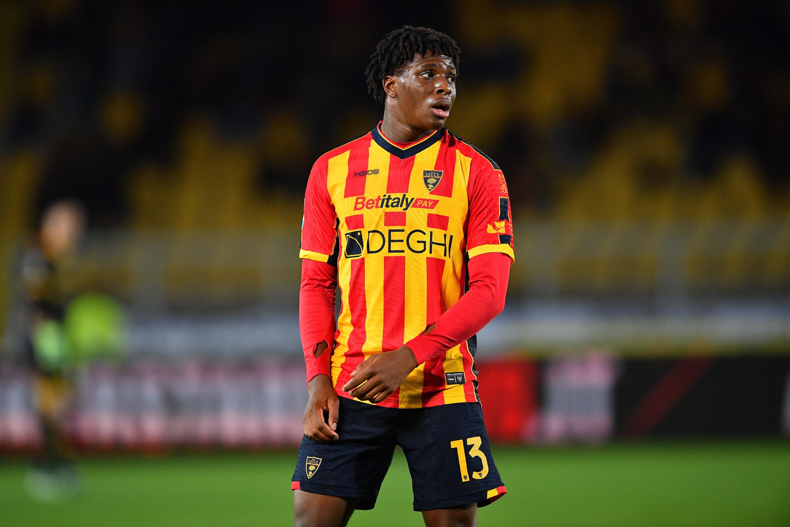 football lecce officialise le transfert de dorgu a manchester united scaled