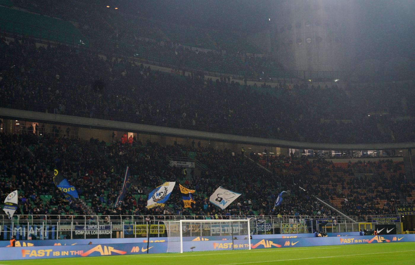 football linter les ultras desertent le match de la juventus