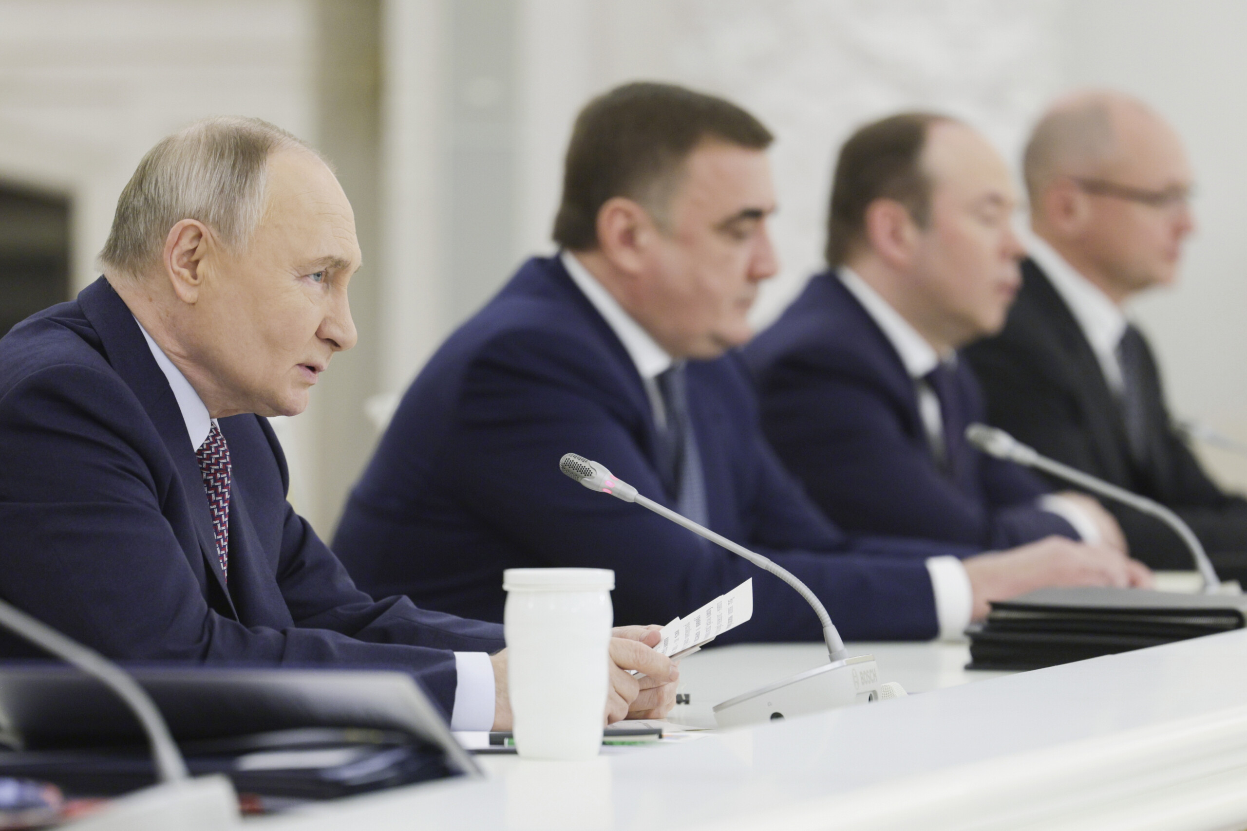 ukraine kremlin nous naccepterons pas le deploiement de troupes de lotan scaled