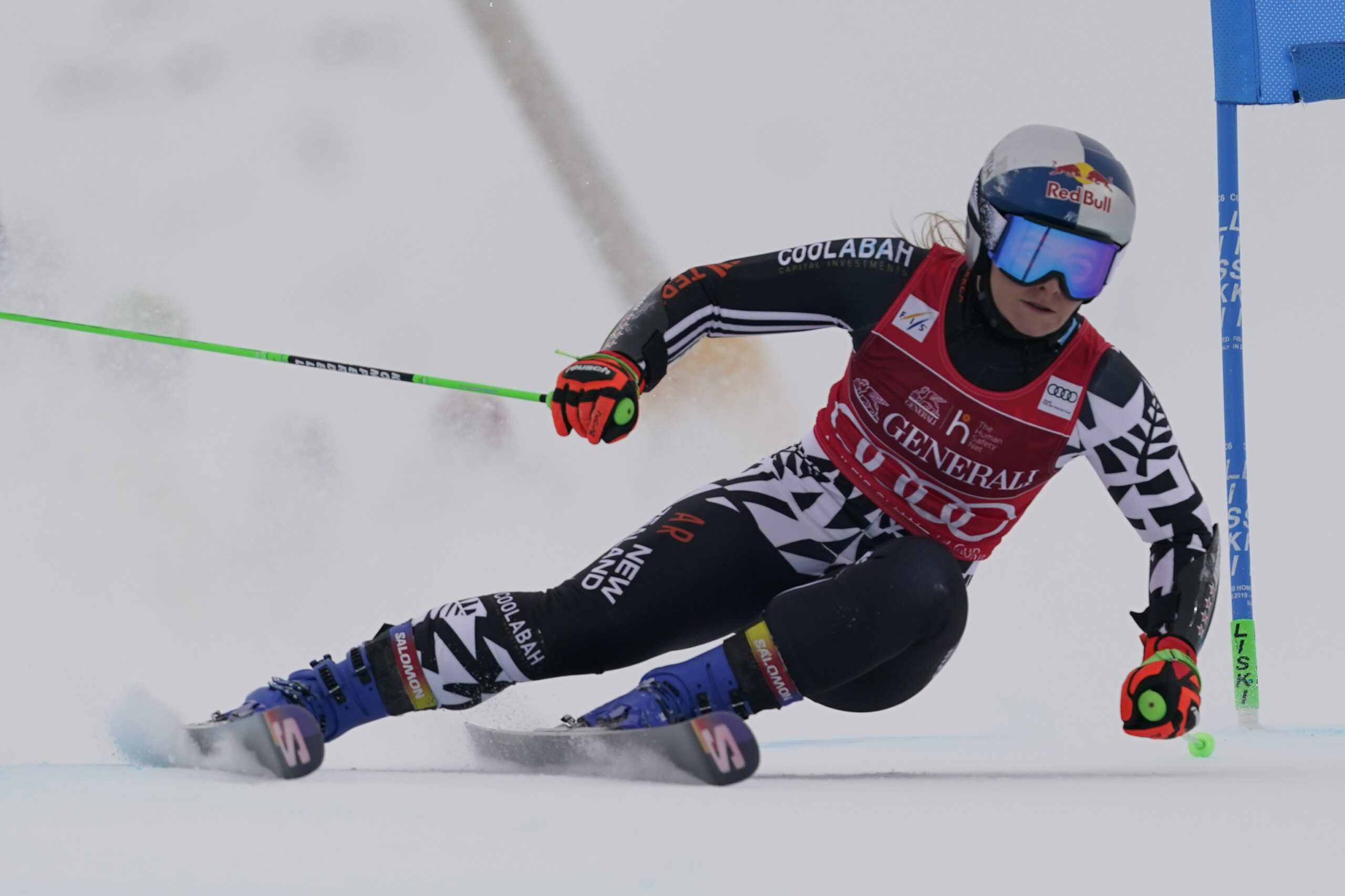 ski cdm robinson mene le 1er manche du geant de sestrieres brignone 4e scaled