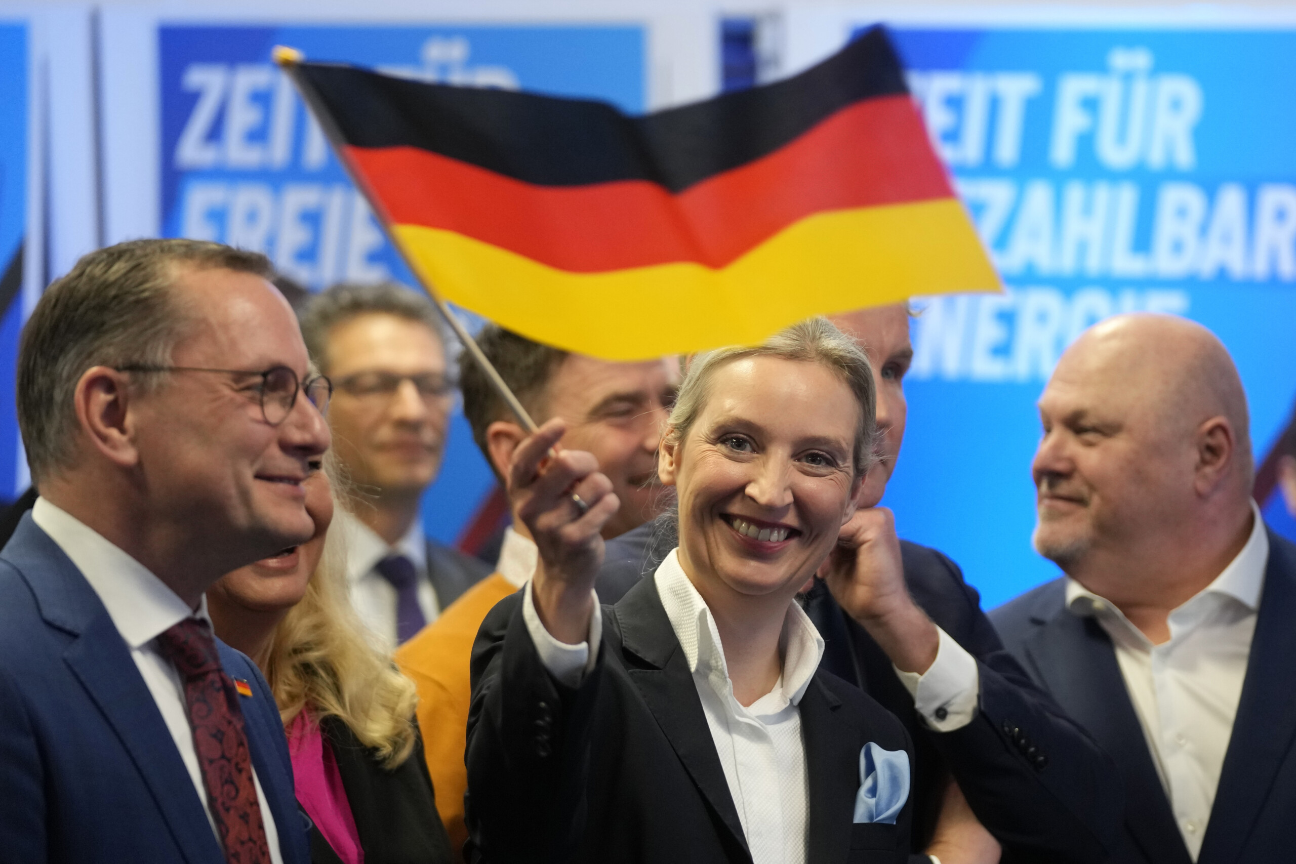 elections en allemagne weidel lafd prete a collaborer avec la cdu csu mais ils naccepteront pas scaled