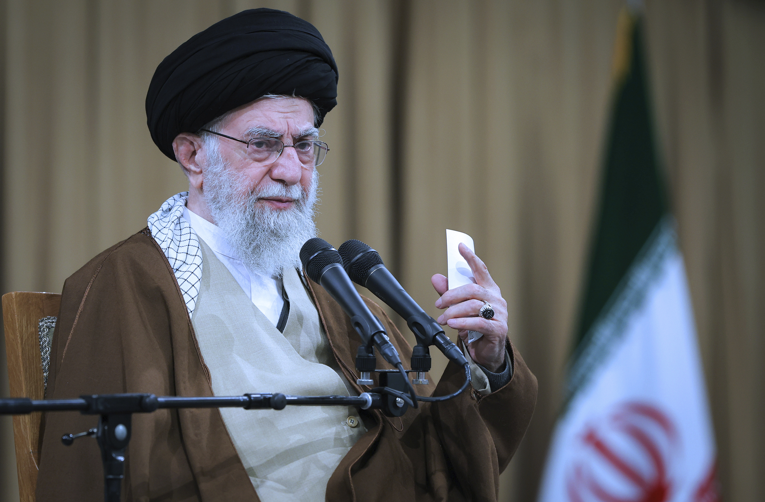 iran khamenei la resistance contre israel continuera