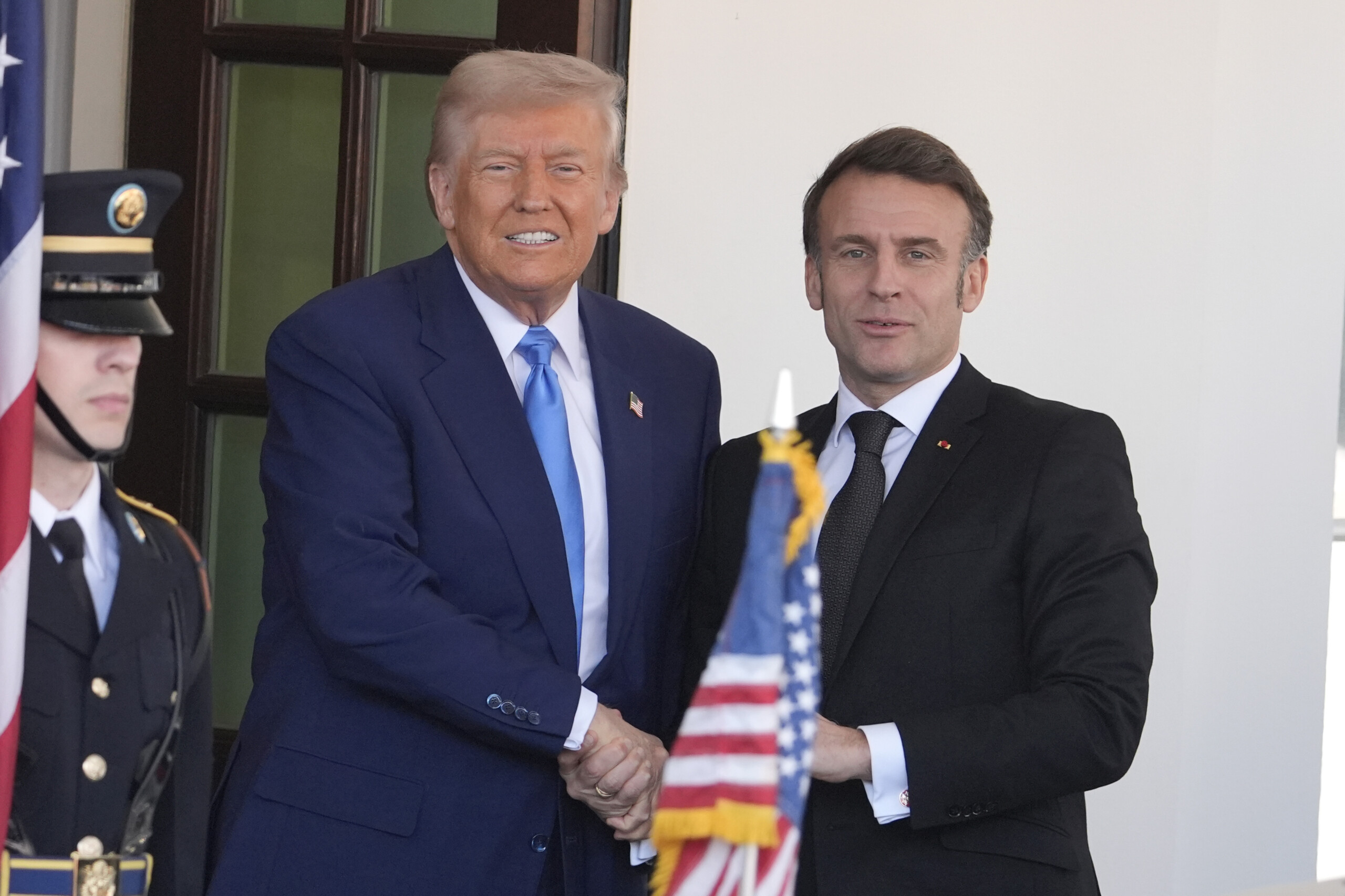 pape trump et macron esperons un prompt retablissement scaled