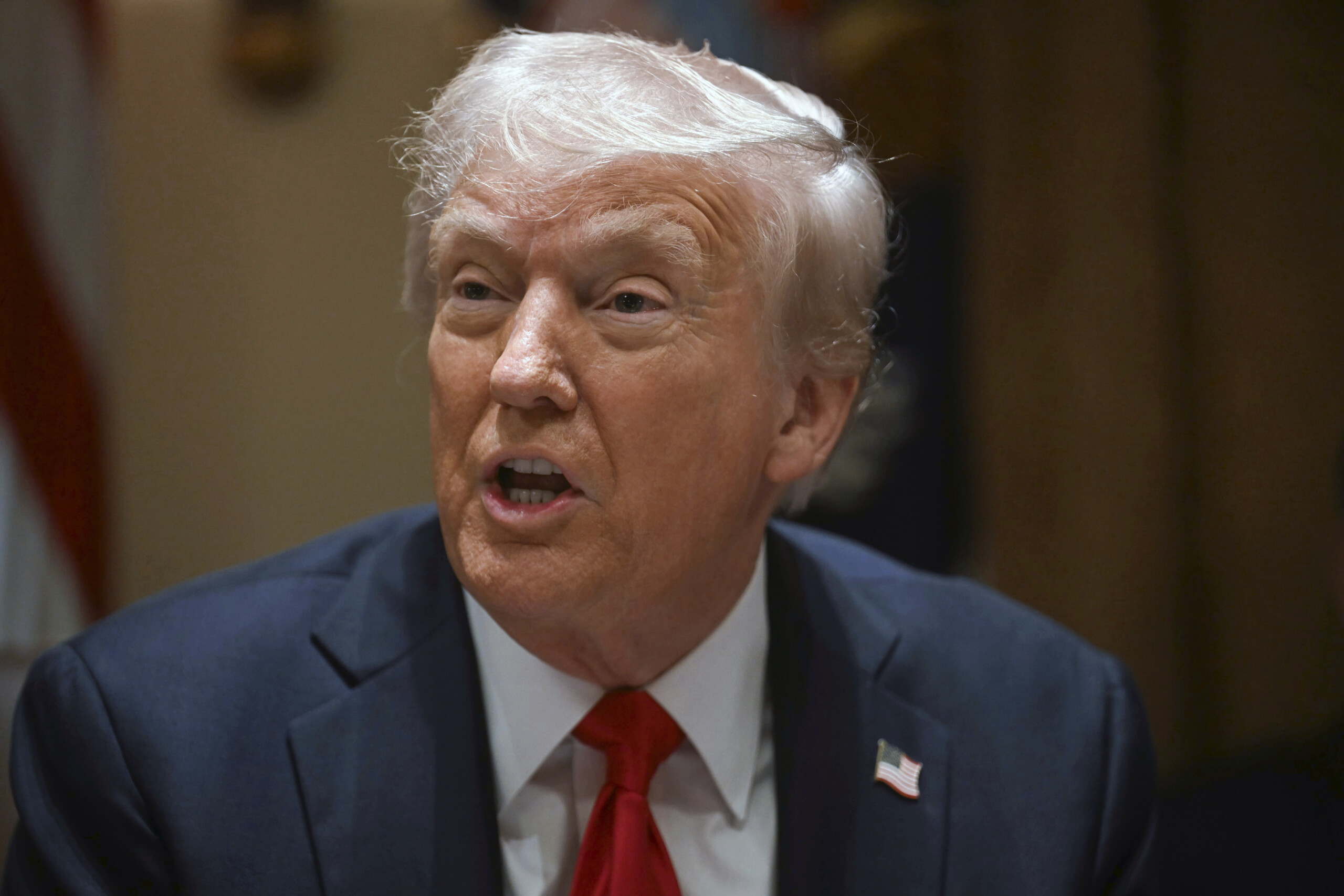 etats unis trump annonce des droits de douane contre le mexique et le canada a partir du 4 mars scaled