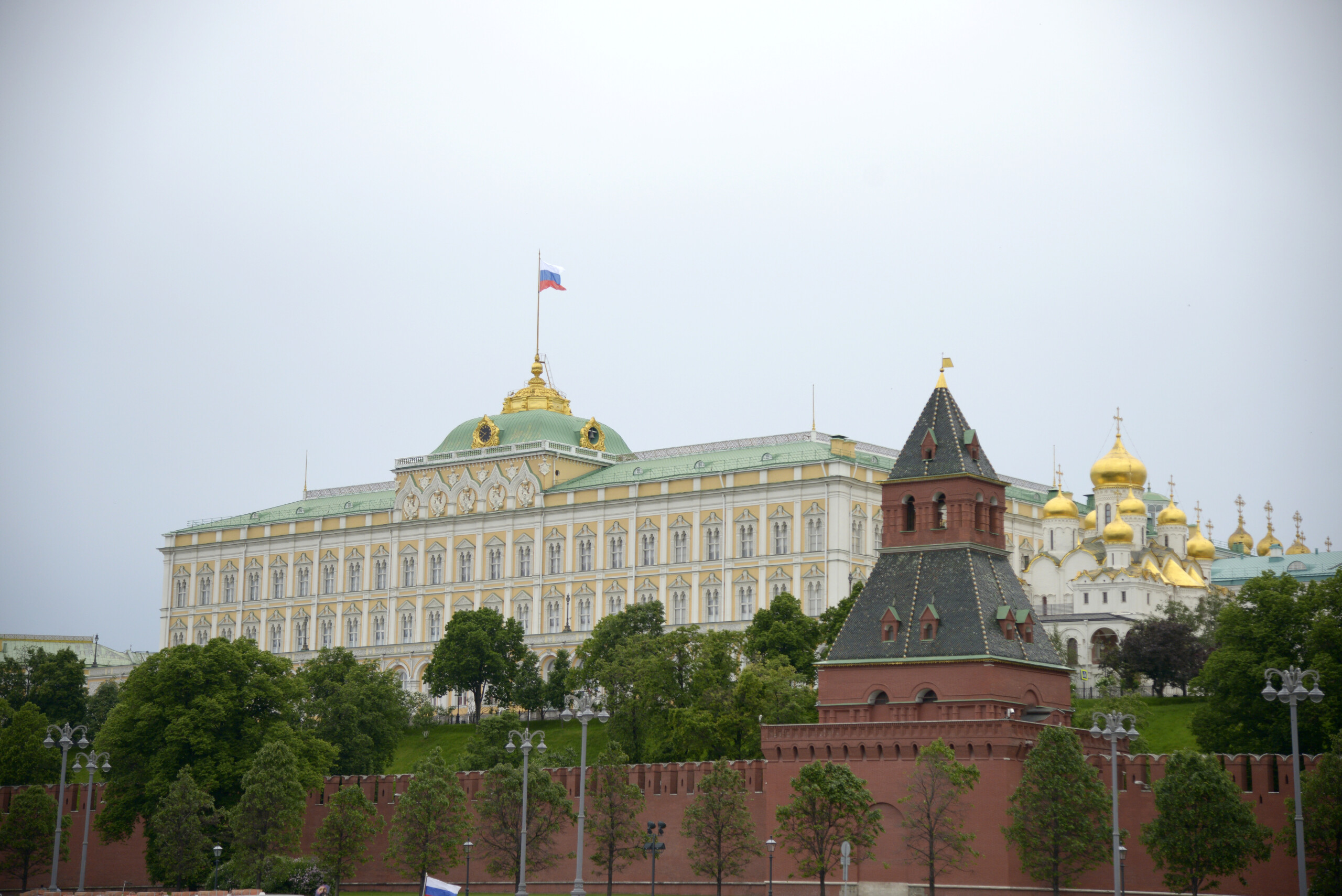 ukraine kremlin nous ne negocions pas sur les territoires scaled