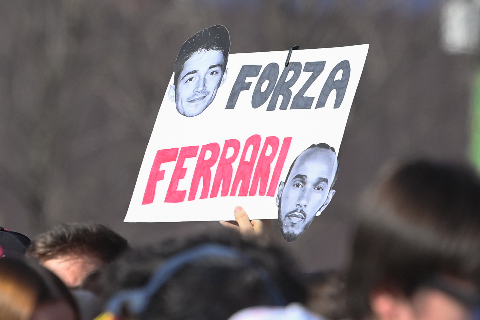 f1 leclerc aux fans de ferrari a milan nous allons essayer de vous rendre heureux cette annee