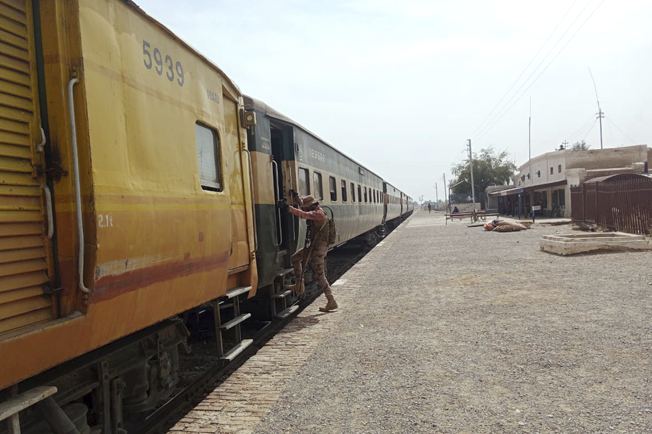 pakistan lattaque separatiste contre un train a pris fin les otages sont morts