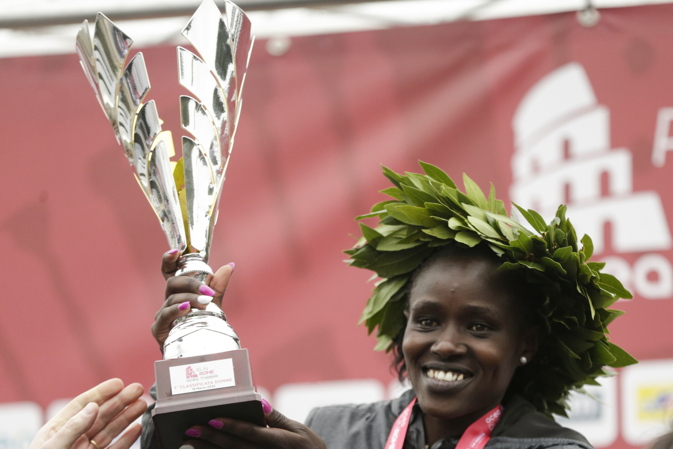 athletisme marathon de rome ngeno gagne chez les femmes chepkwony scaled