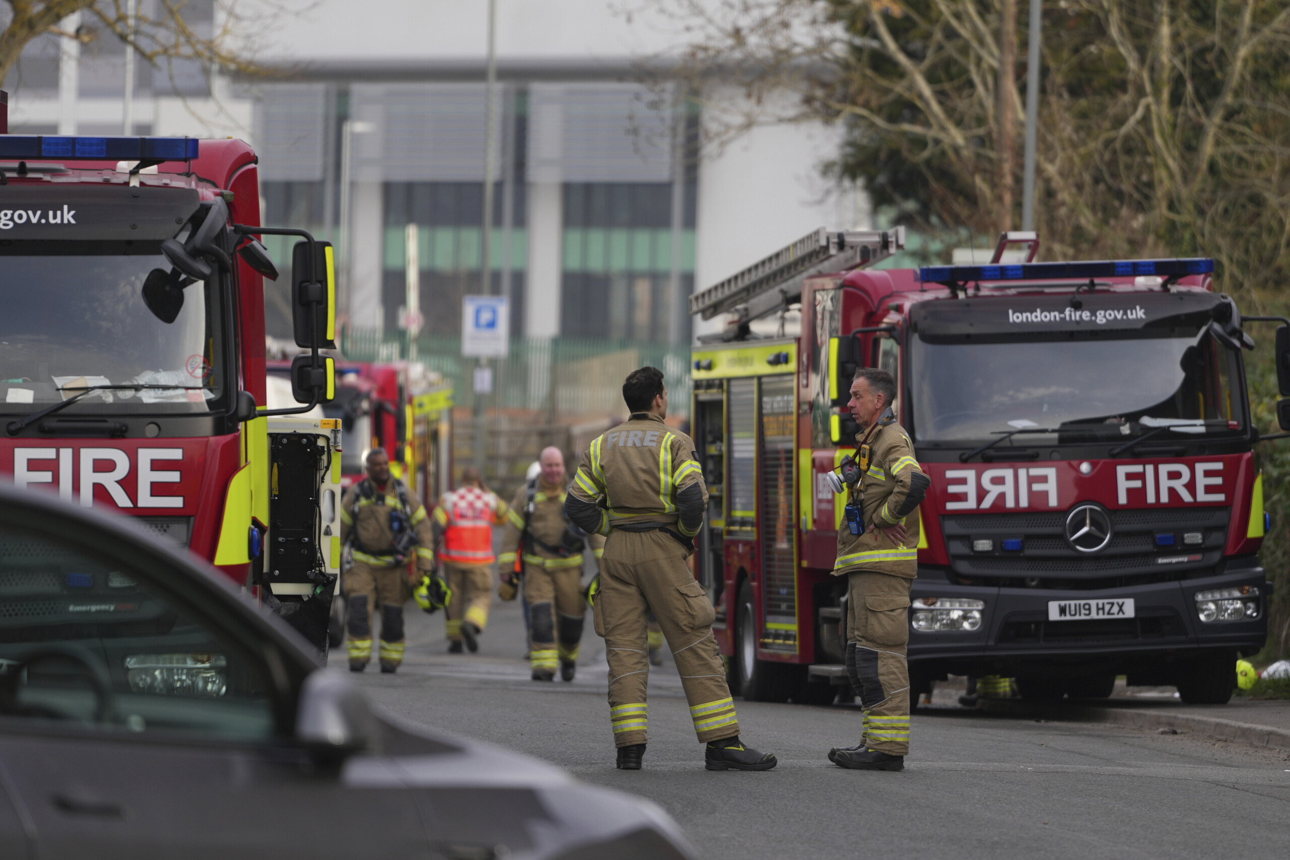 royaume uni lantiterrorisme implique dans les enquetes sur lincendie de heathrow scaled