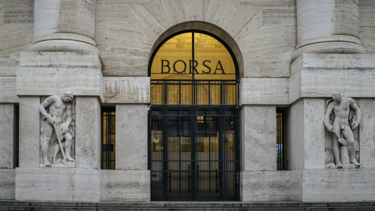bourse milan reduit ses pertes et cloture en baisse de 073