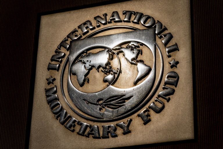 droits de douane le fmi revise a la baisse les previsions de croissance mondiale 28 en 2025