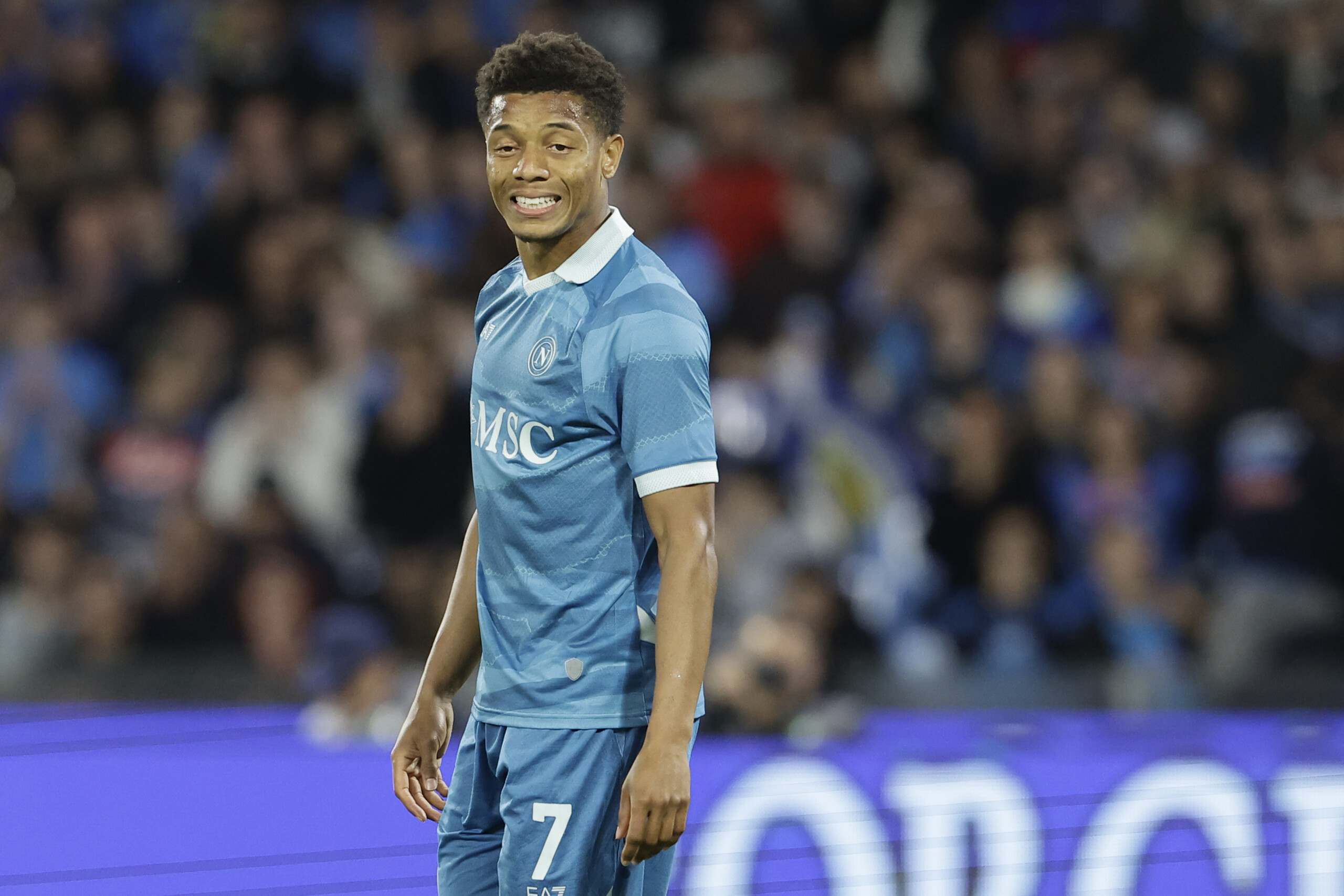 naples blessure au muscle soleaire pour david neres scaled