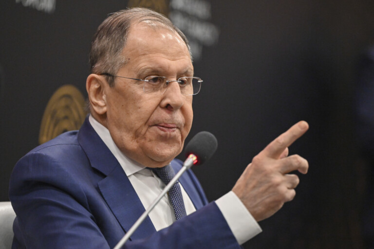 ukraine lavrov la russie est prete a conclure un accord
