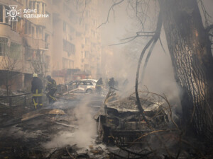 ukraine attaque de drones russes sur odessa 2 morts et 5 blesses