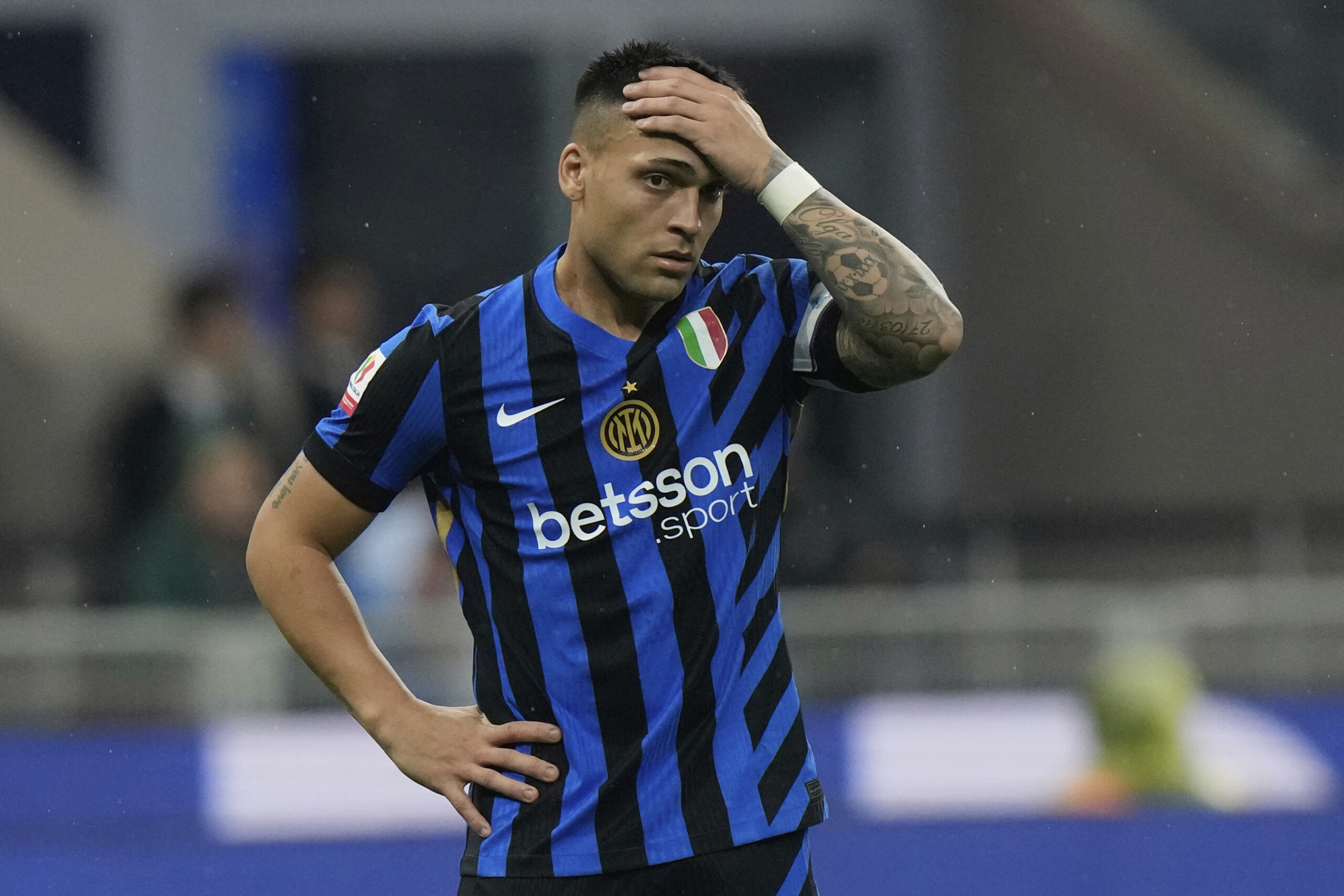 football inter elongation des flechisseurs de la cuisse pour lautaro scaled