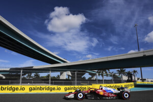 f1 grand prix de miami trop de pluie drapeau rouge et depart reporte pour la course sprint