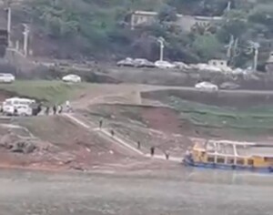chine 2 embarcations chavirent dans la riviere wu 20 disparus