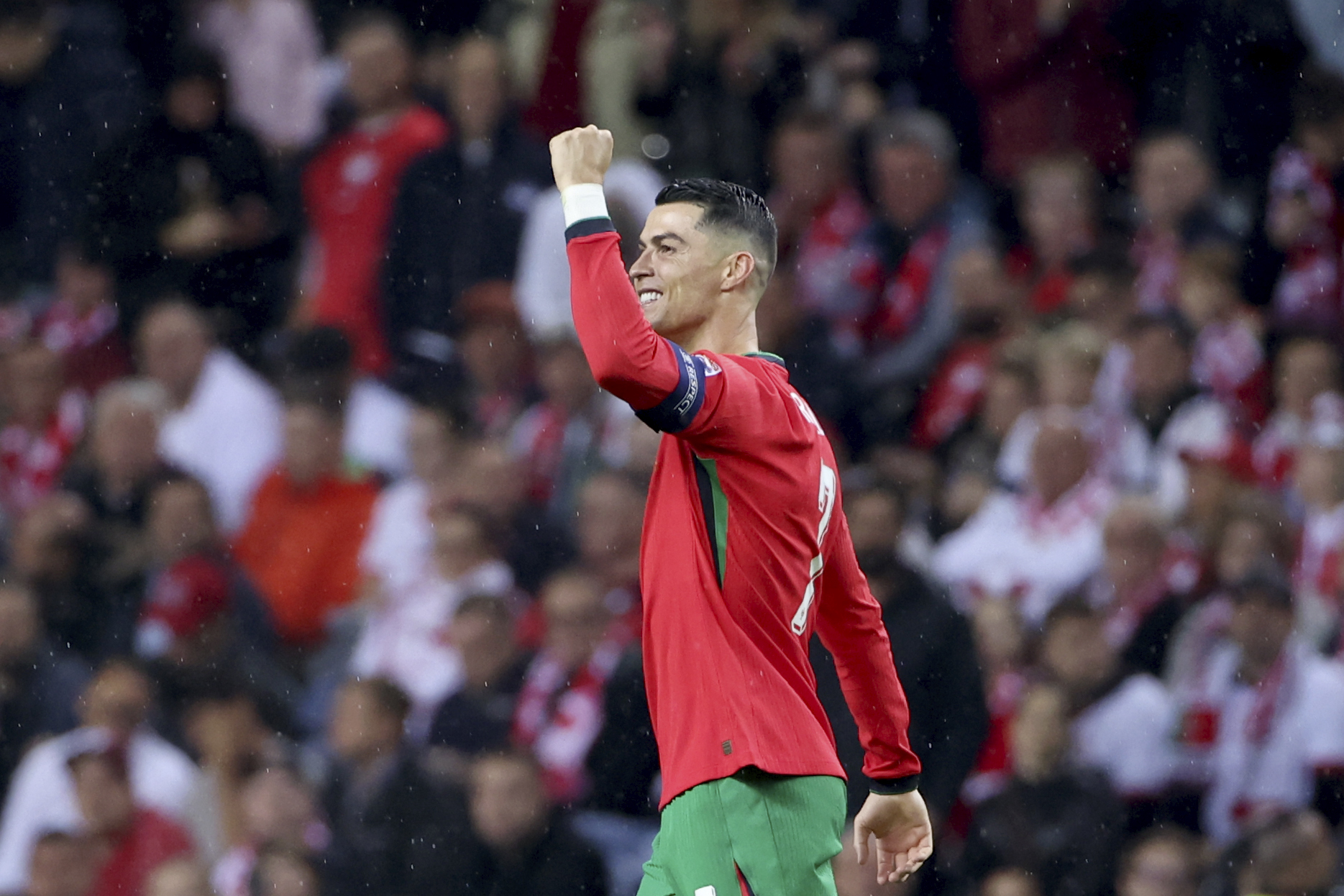 football le fils de ronaldo dans lequipe nationale portugaise des moins de 15 ans cr7 fier de toi