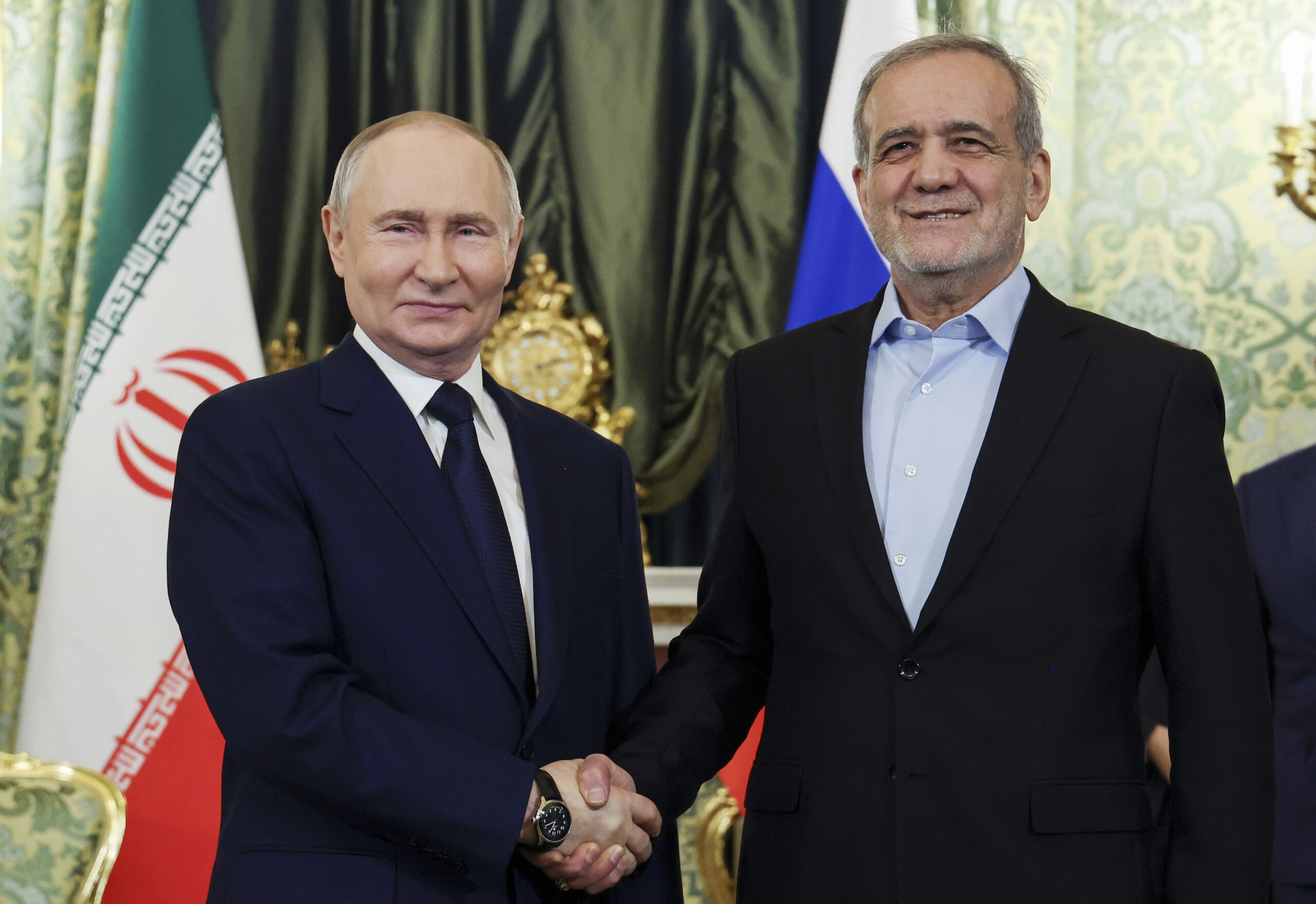 nucleaire poutine sentretient avec le president iranien pret a faciliter un accord equitable scaled
