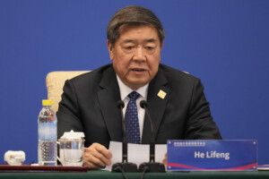 droits de douane chine la rencontre bessent he demandee par les etats unis