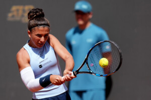 internationaux errani eliminee par osaka au premier tour