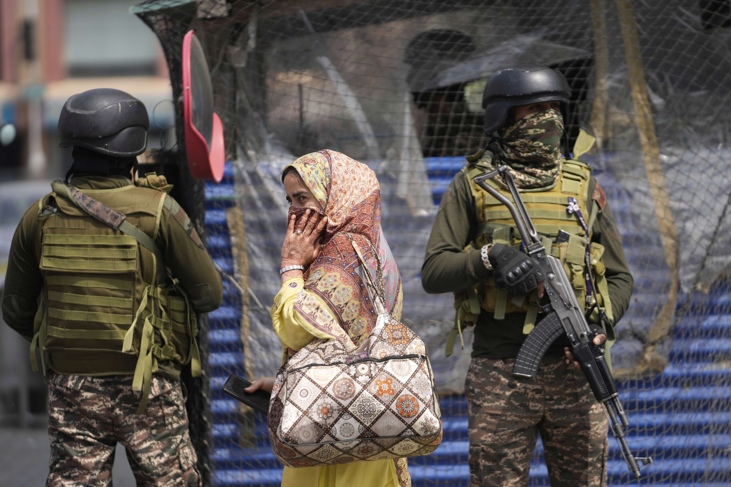 le pakistan autorise ses forces armees a riposter a lattaque indienne scaled