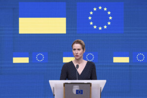 ue kallas ceux qui veulent la paix devraient etre en ukraine le 9 mai pas en russie
