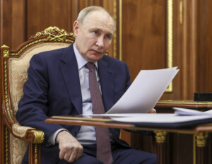 ukraine le kremlin confirme une treve de trois jours
