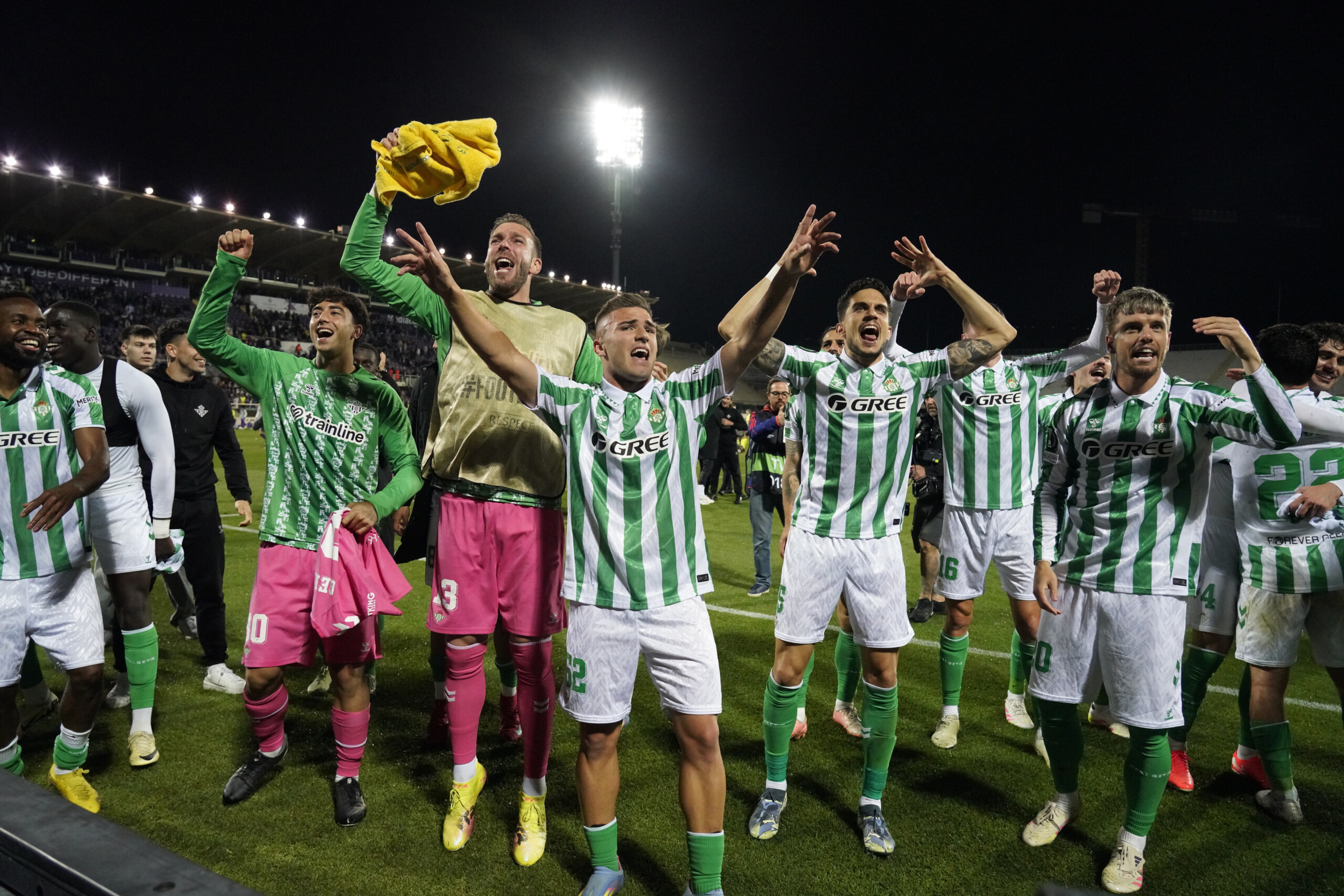 conference league fiorentina betis 2 2 les espagnols en finale scaled