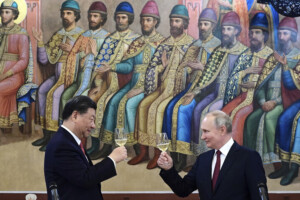russie poutine accueille xi au kremlin cher ami