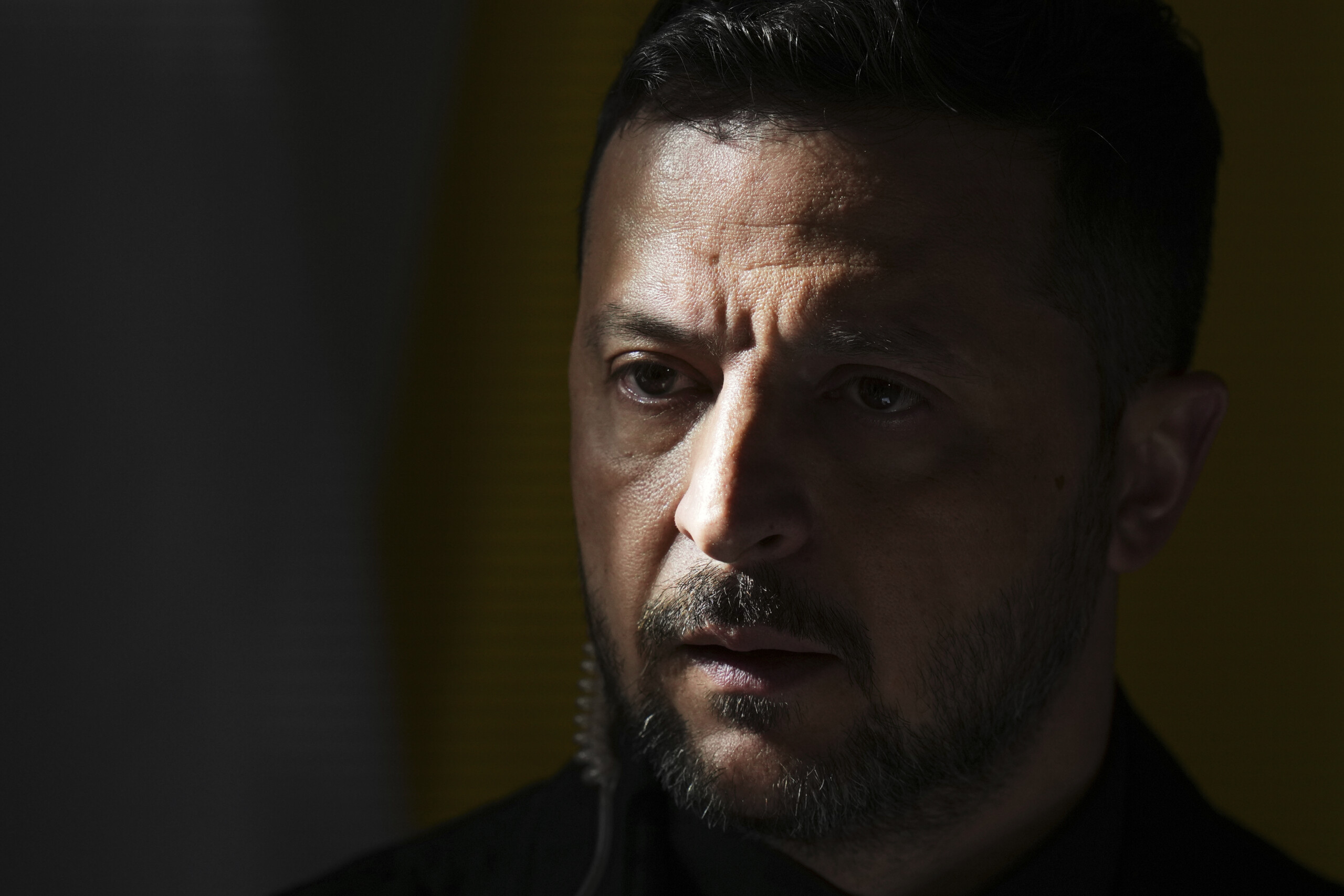 russie zelensky denonce un defile de cynisme et de mensonges sur la place rouge scaled