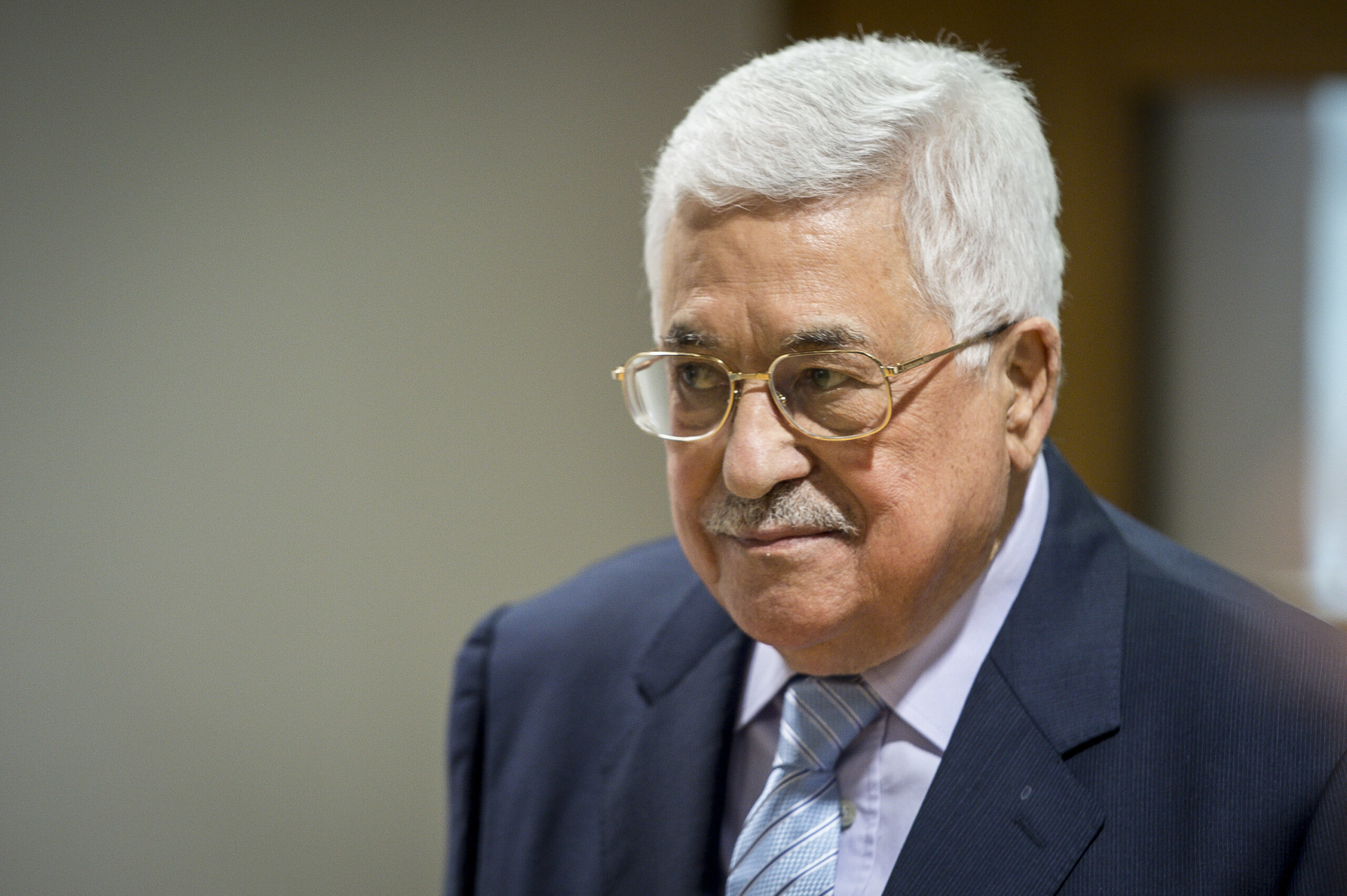 le pape le president de lautorite palestinienne abbas felicite leon xiv scaled