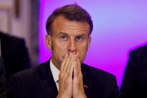 moyen orient macron soulagement apres la liberation dedan alexander
