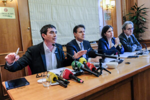 referendum leaders du pd m5s avs linvitation a labstention est un sabotage antidemocratique