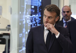 ukraine macron sanctions contre la russie dans les prochains jours si moscou naccepte pas la treve