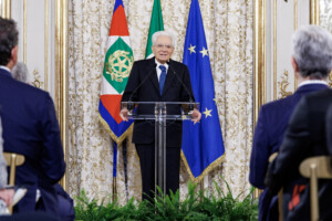 mattarella non a une societe dessechee faite dune somme de solitudes