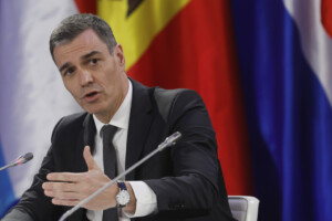 moyen orient sanchez la palestine se vide de son sang sous nos yeux