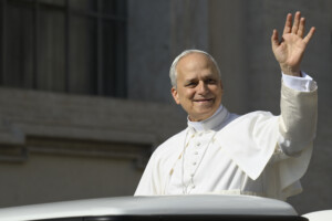 le pape non a la guerre et a la course aux armements oui a la paix et au desarmement