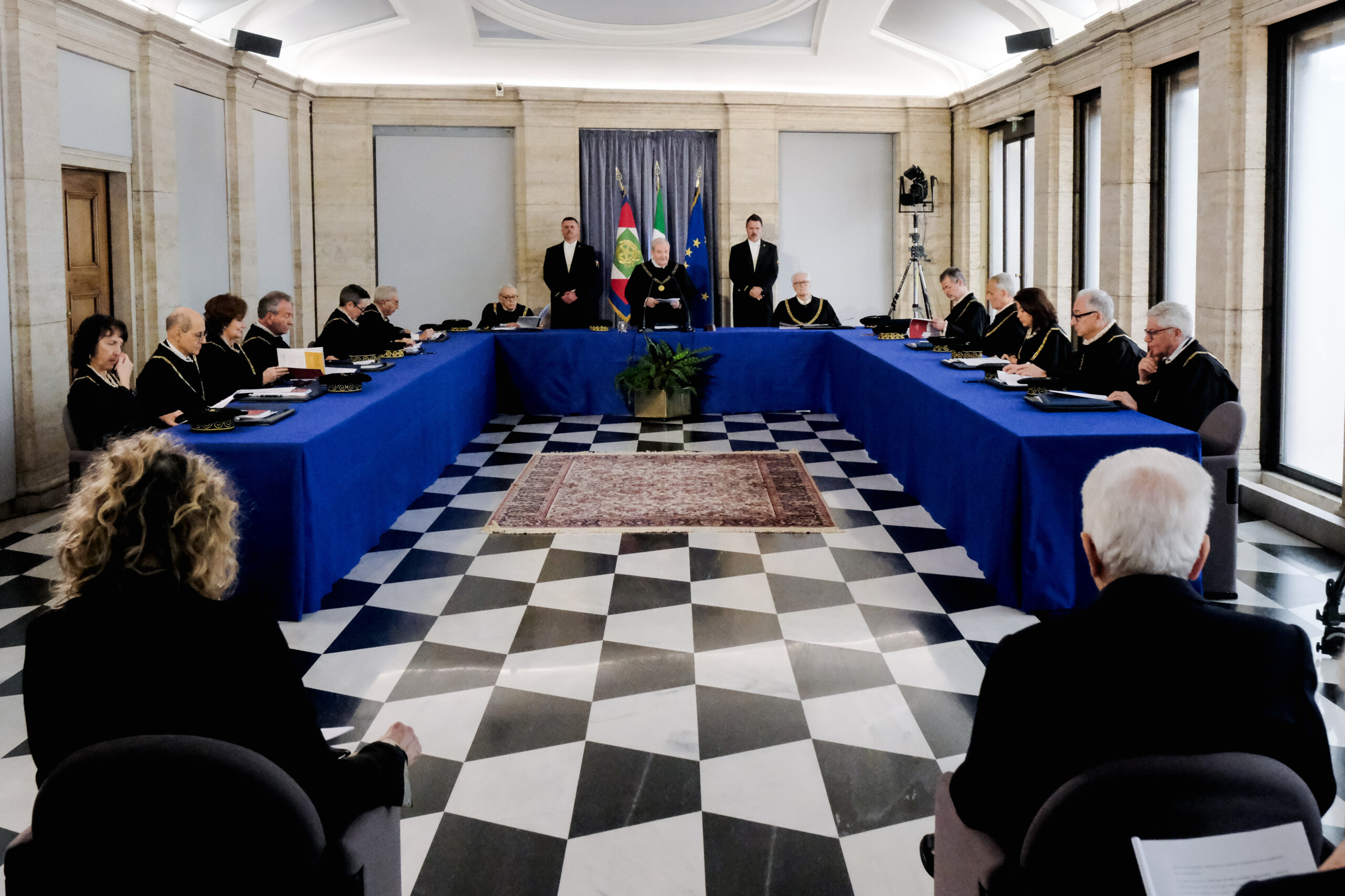 fin de vie conseil lexigence dun traitement de maintien en vie nest pas contraire a la constitution scaled