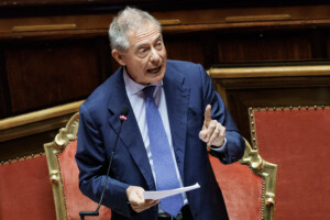 ex ilva urso nouvelle reunion lundi au ministere du travail